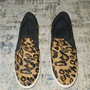 Ugg Slide Sneakers Leopard Print Size 9